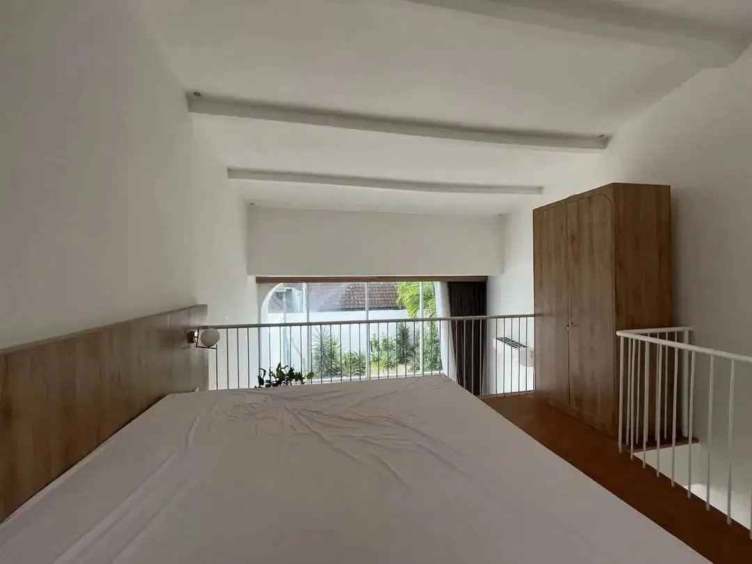 TOWNHOUSE VILLA IN DOWNTOWN CANGGU - Image 7 of 10