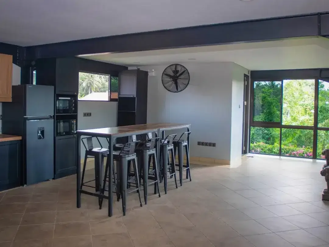 Leasehold - Pabrik & Living Space Dgn View Sunga di Bali - Image 1 of 10