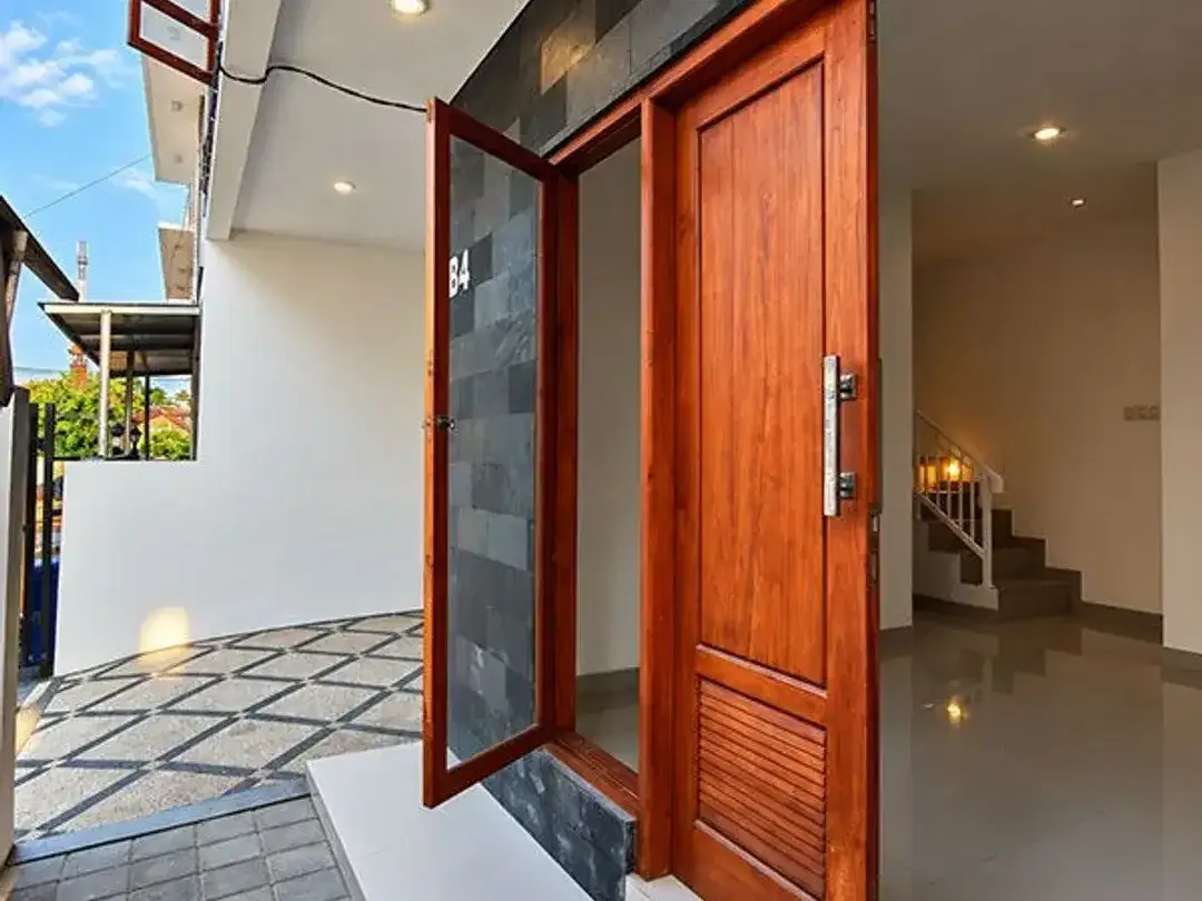 (AMS-004.GKS) Dijual Rumah Minimalis Lantai 2 di Jantung Kota Denpasar - Image 8 of 10