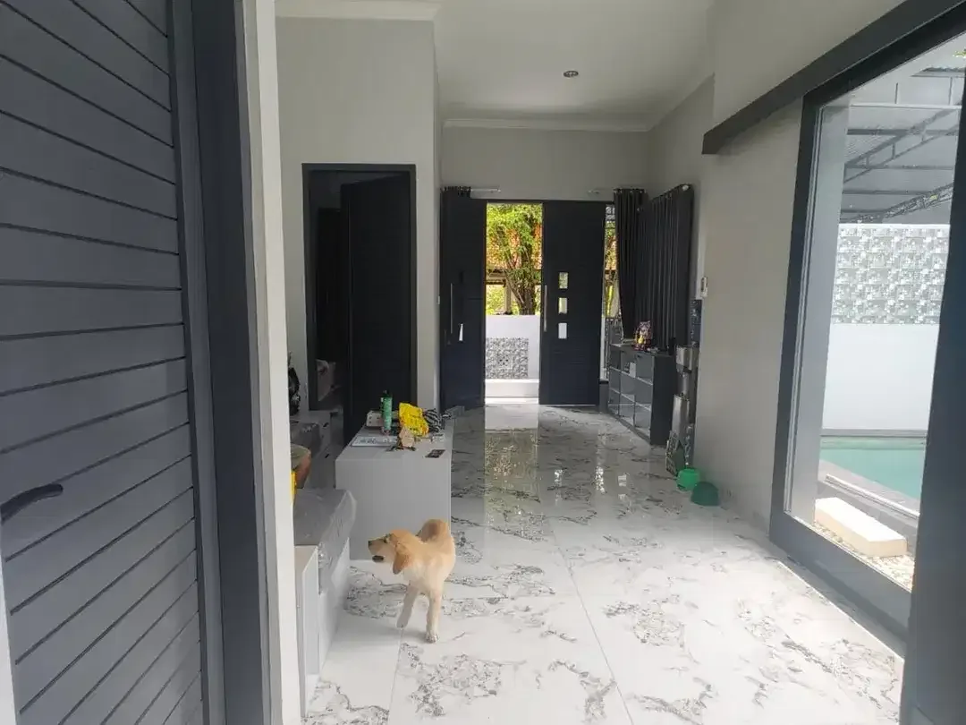 Turun Harga! Rumah 3Br dengan Pool di Jimbaran - Image 3 of 10