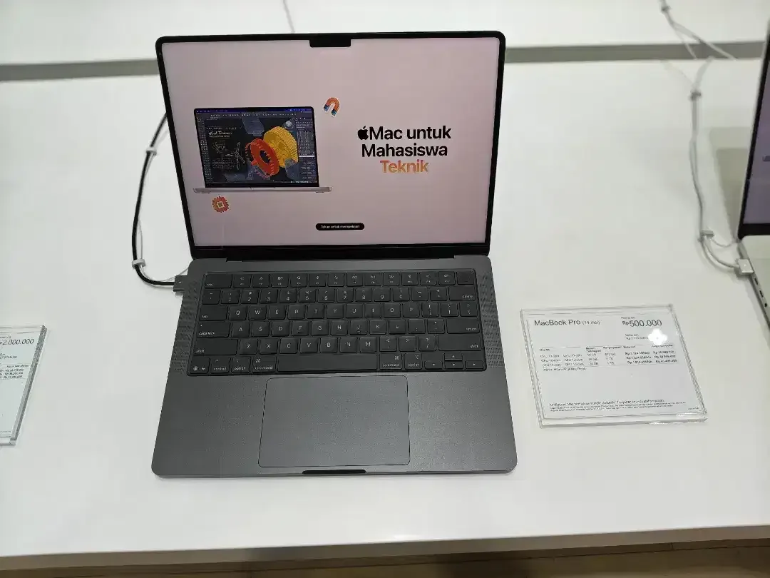 KREDIT MACBOOK PRO 14” FREE CICILAN 2X - Image 1 of 1