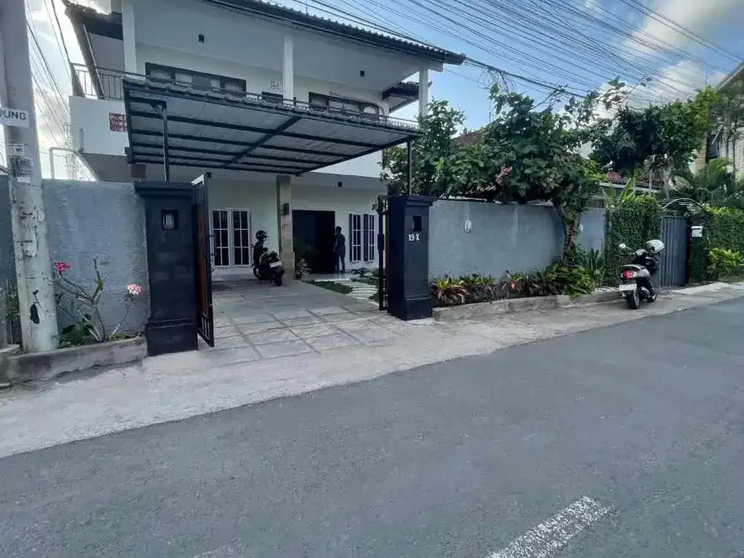 Semi Villa for sale in the heart of KEROBOKAN BALI - Image 1 of 10