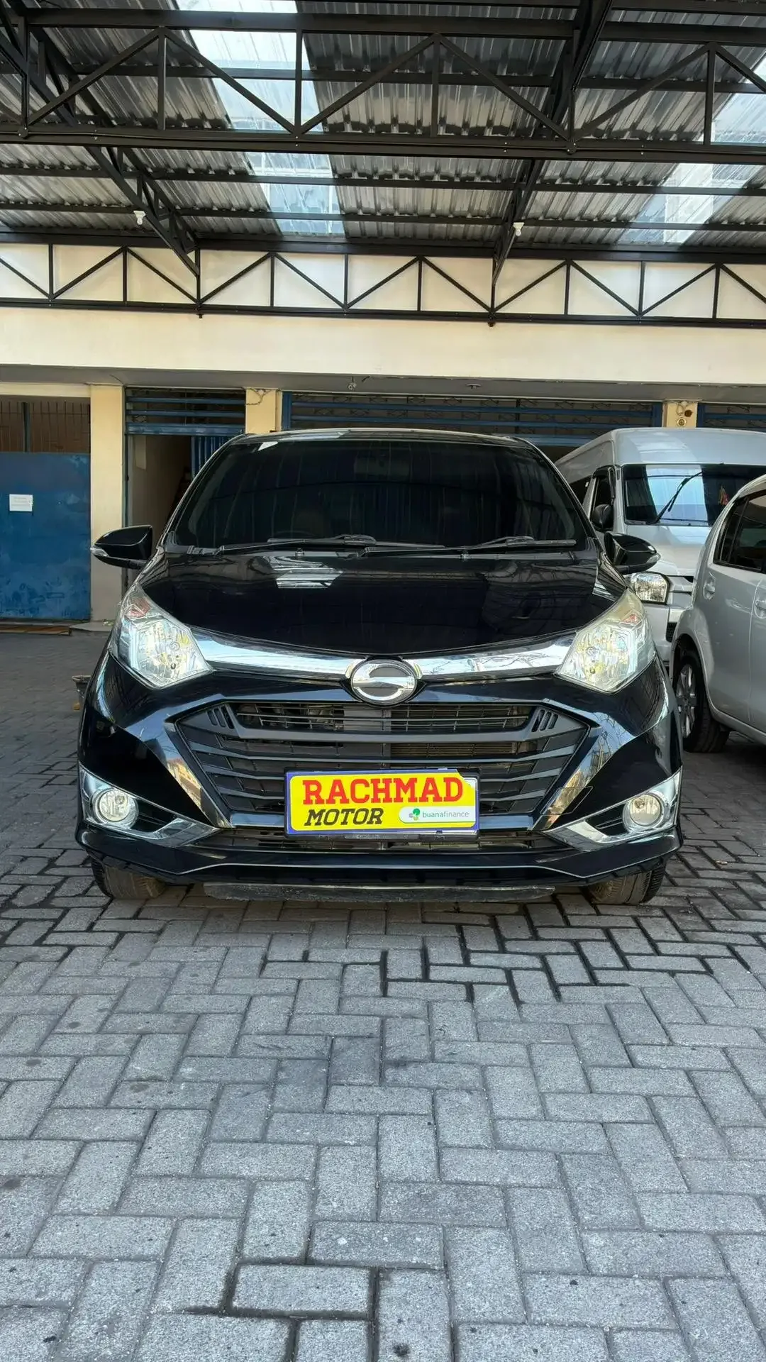 Daihatsu Sigra R 2018 Bensin - Image 1 of 10