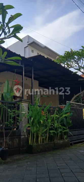 Siap Huni Rumah Lantai 2 Ada Water Heater di Tibubeneng - Image 3 of 4