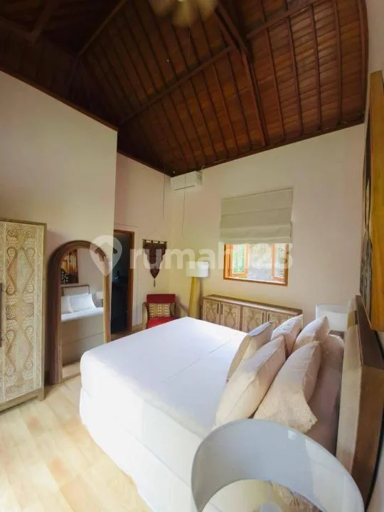 Villa With Pool Furnished Strategis di Kemenuh Ubud, Gianyar - Image 3 of 4
