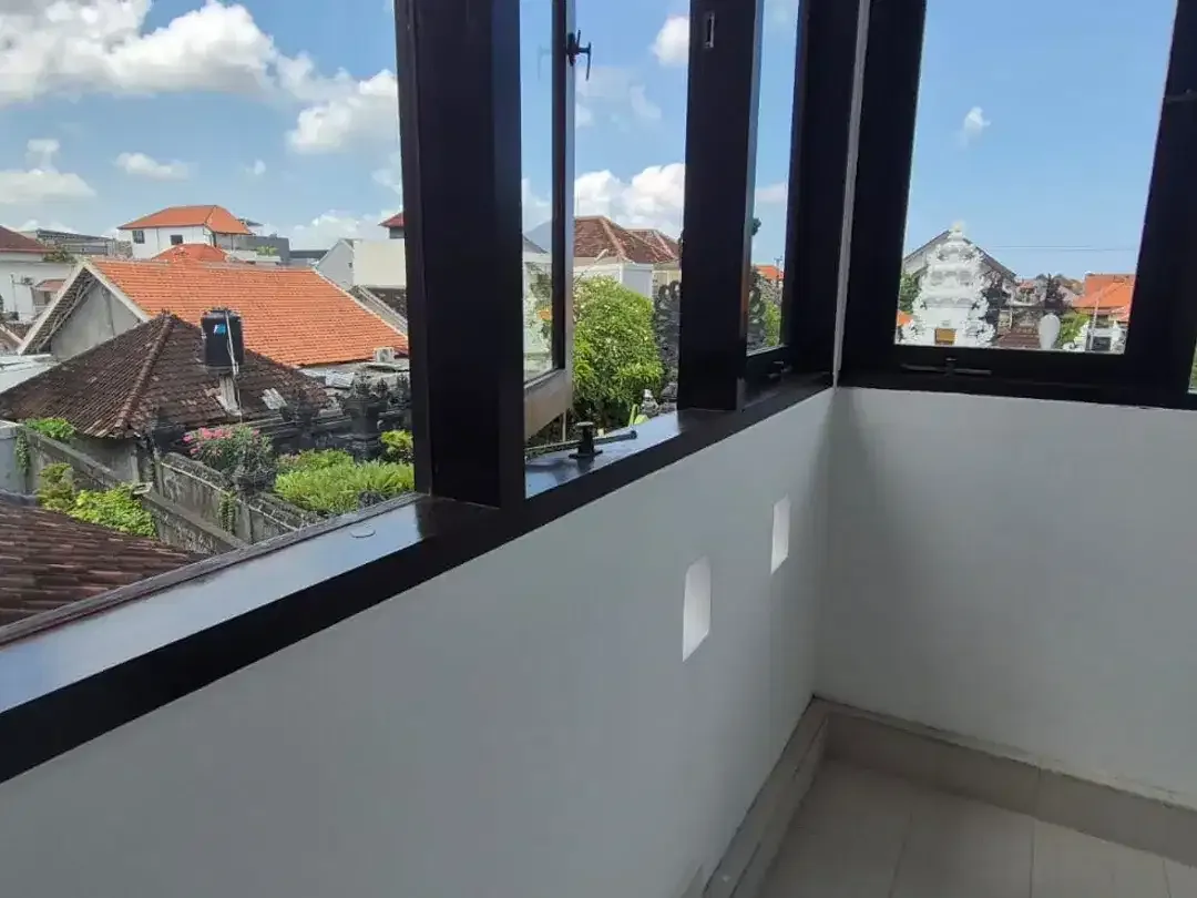 Freehold - Rare Opportunity house for Sale in Berawa Canggu, Bali at a Competitive Price - Image 8 of 10