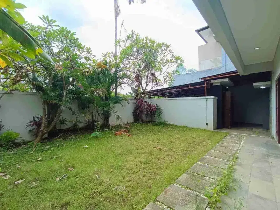 DISEWAKAN/DIJUAL  RUMAH  ONE GATE DEKAT JB SCHOOL - Image 7 of 10