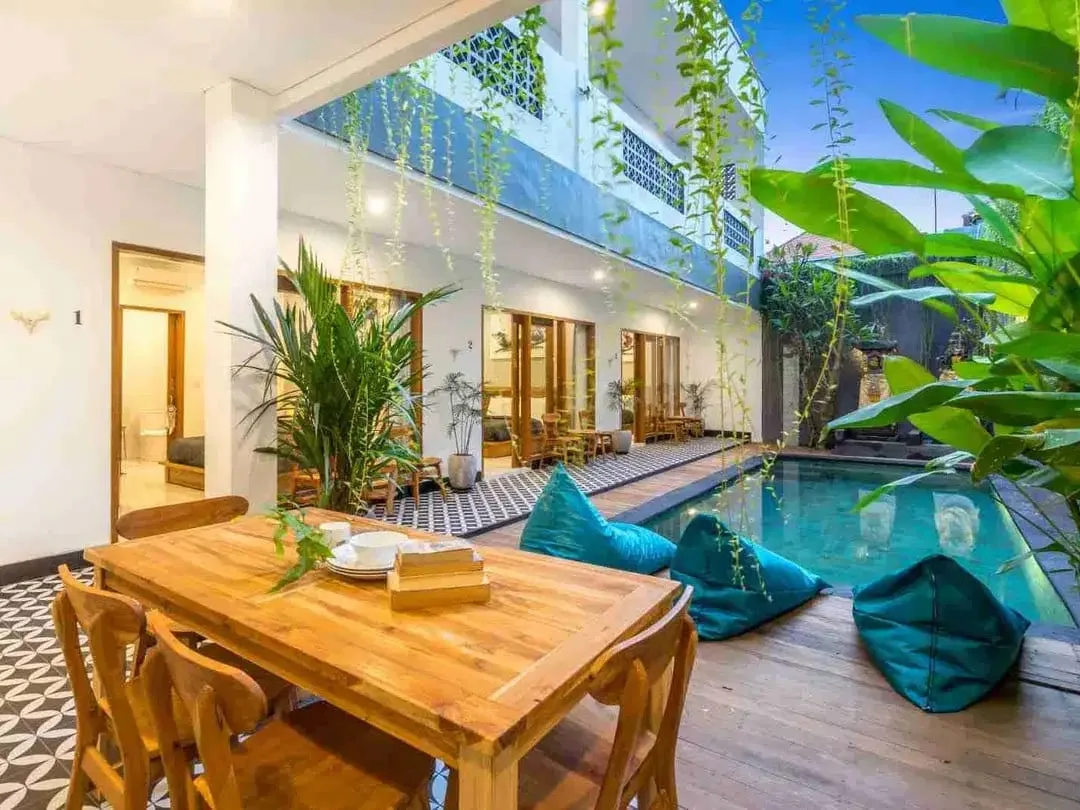 FREEHOLD GUEST HOUSE 7kamar Berawa canggu pool SHM IMB 7MILYARD , okupansi 90% - Image 1 of 10