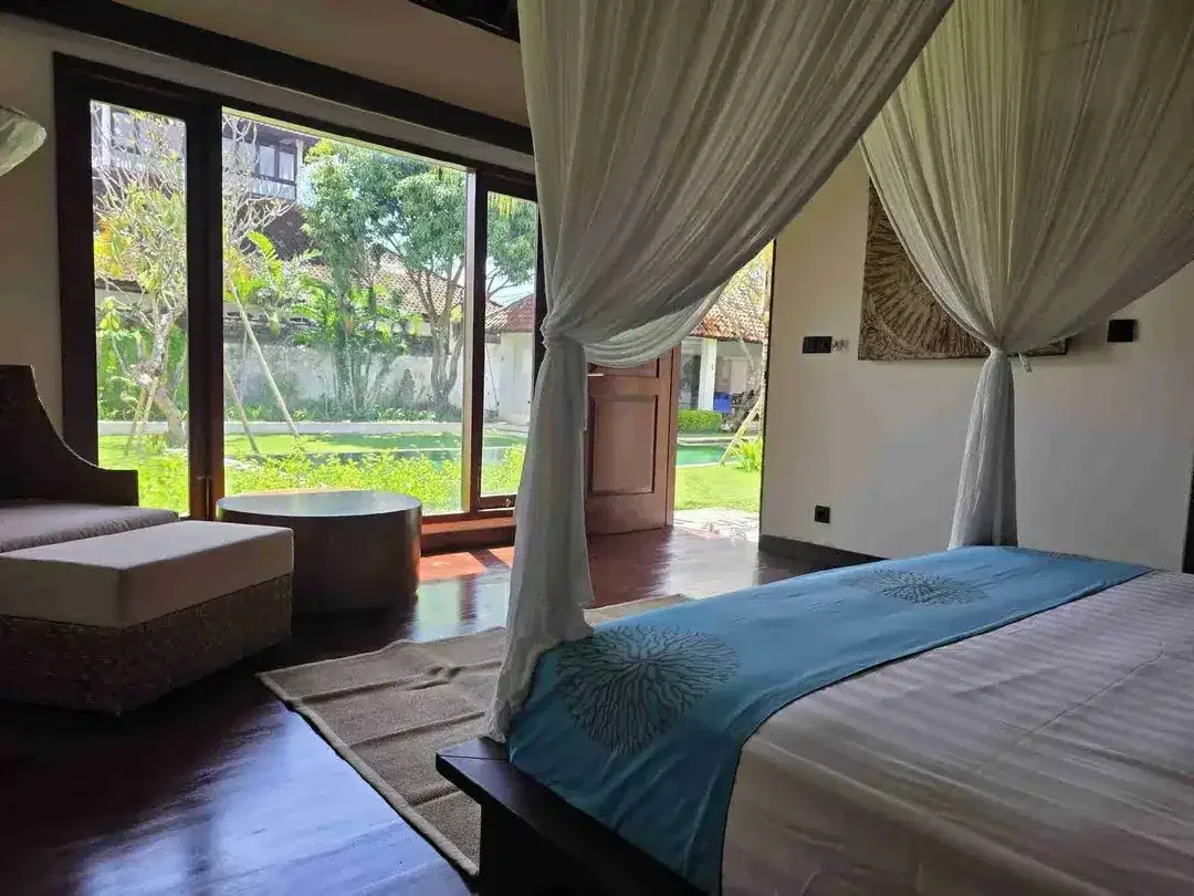 Hug Garden spacious Villa for Sale in Sanur Bali - Image 6 of 10