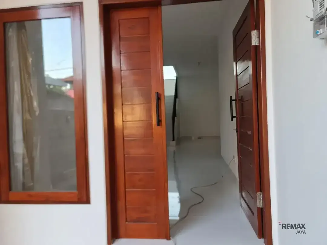 Rumah Bangunan Baru Suasana Adem dan Nyaman Disewakan, di Renon - Image 5 of 6