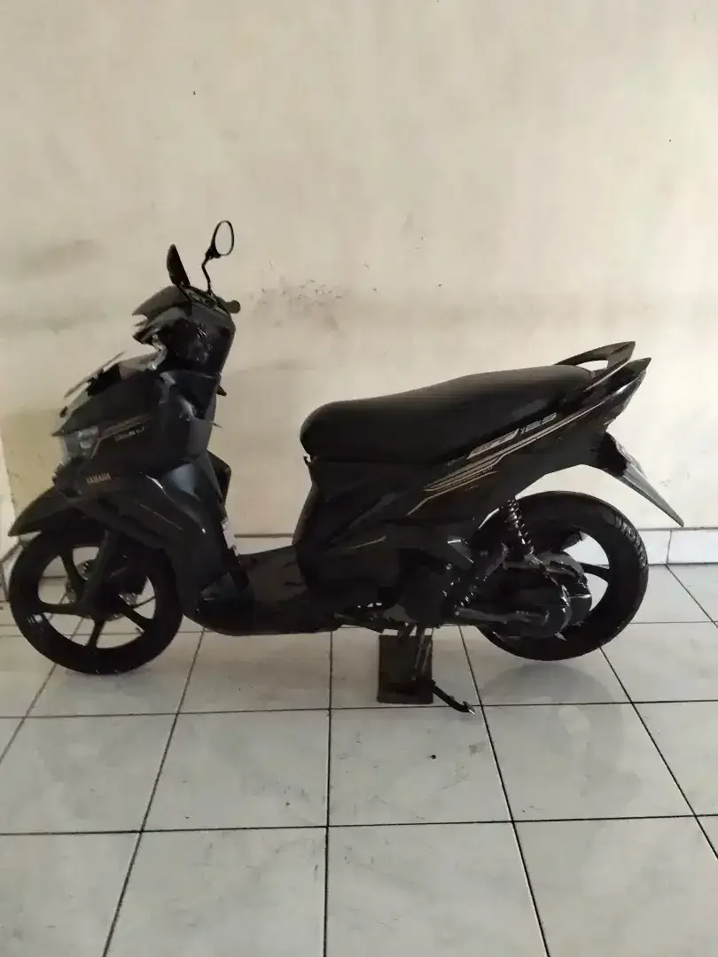 YAMAHA XEON 125 TAHUN 2015 PAJAK HIDUP SURAT LENGKAP - Image 4 of 6