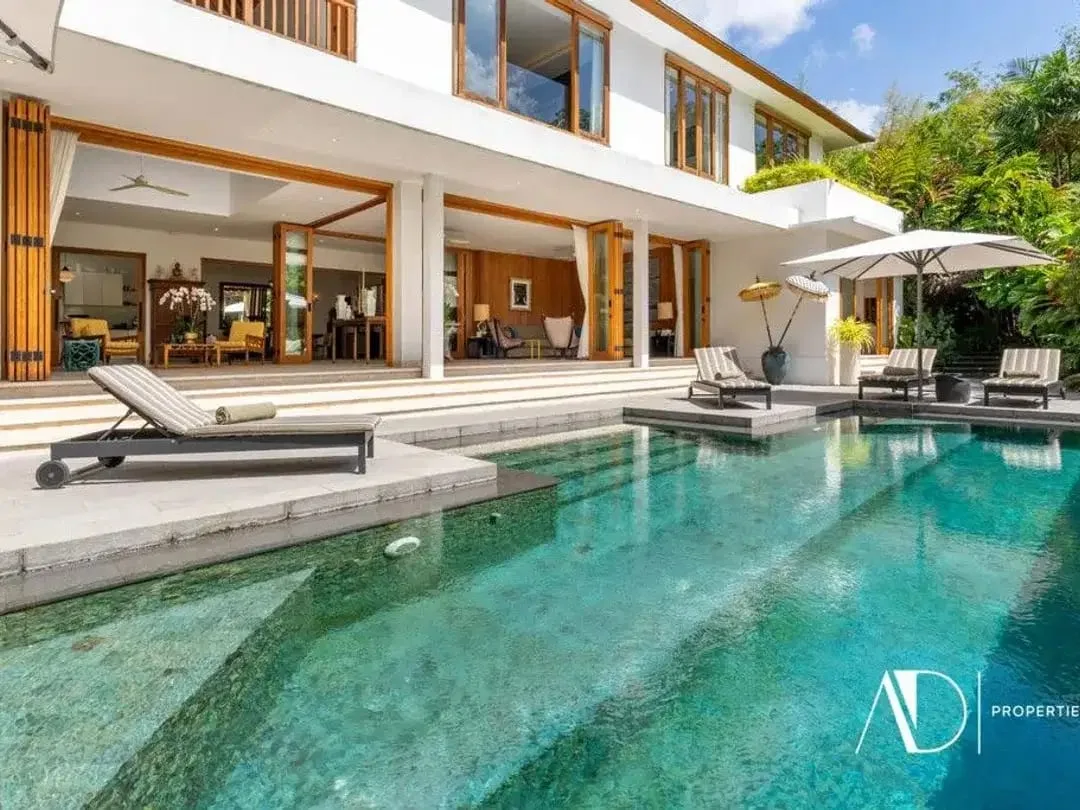 FREEHOLD | CONTEMPORARY TROPICAL ESTATE IN PERERENAN - Image 2 of 10