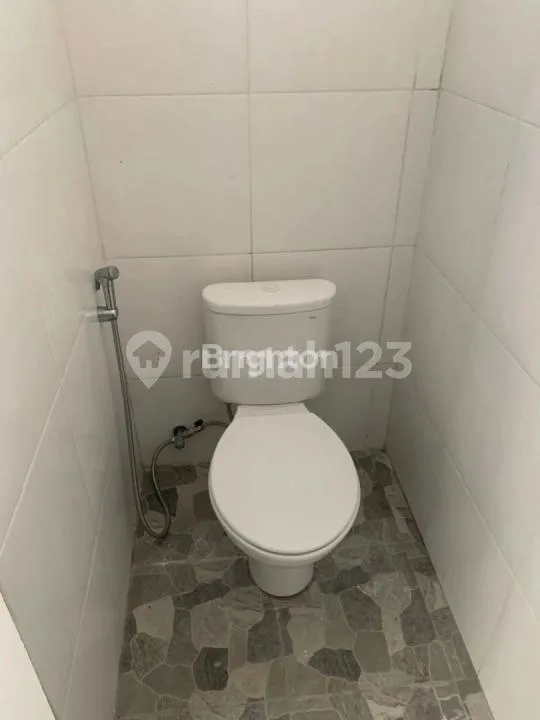 Sewa Rumah 3 KT Fully Furnished - Sawangan, Kuta Selatan - Image 2 of 4