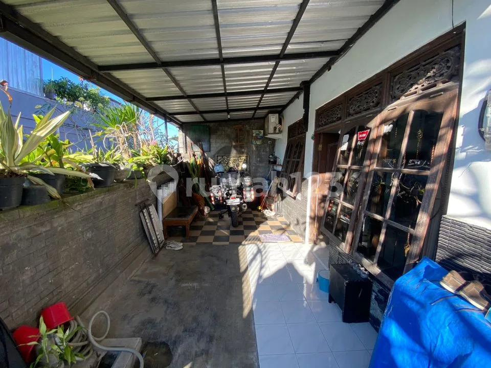 Rumah 2 Lantai Lingkungan Nyaman di Raya Kampial Nusa Dua - Image 4 of 4