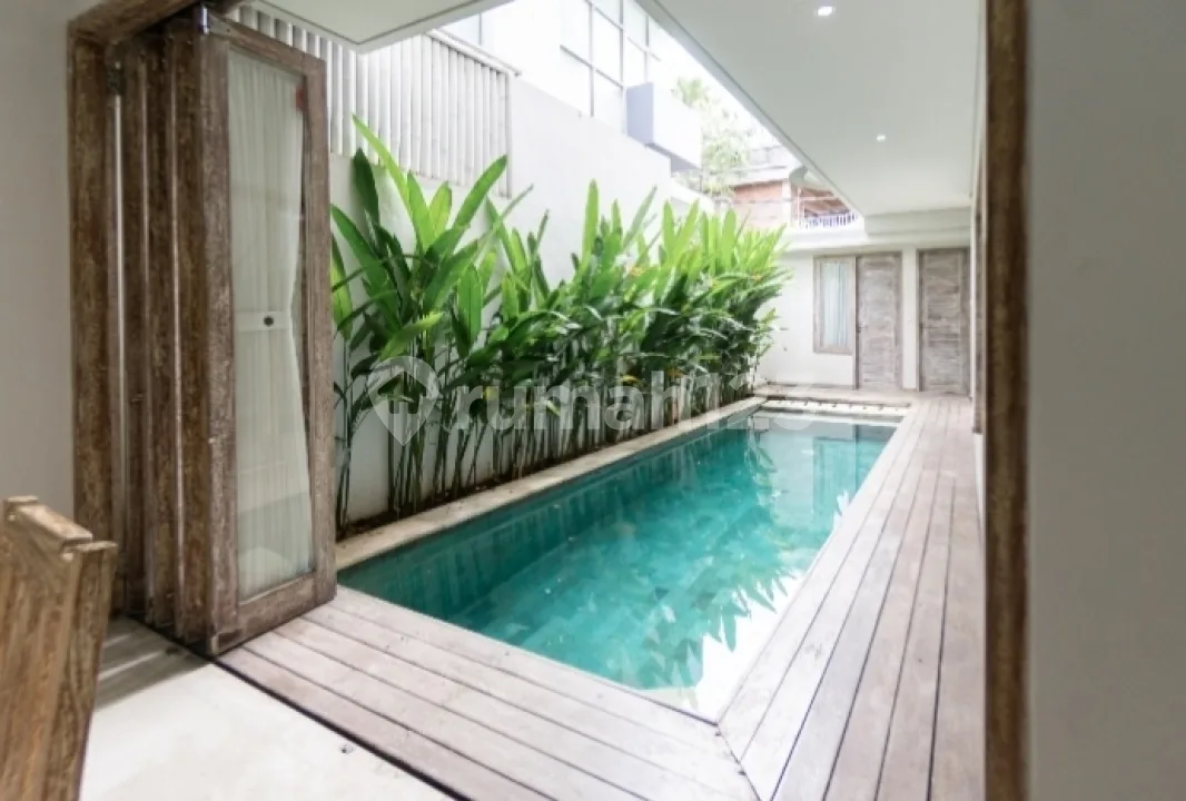 Villa 3 Lantai Full Furnish di Seminyak, Private Pool - Image 2 of 4