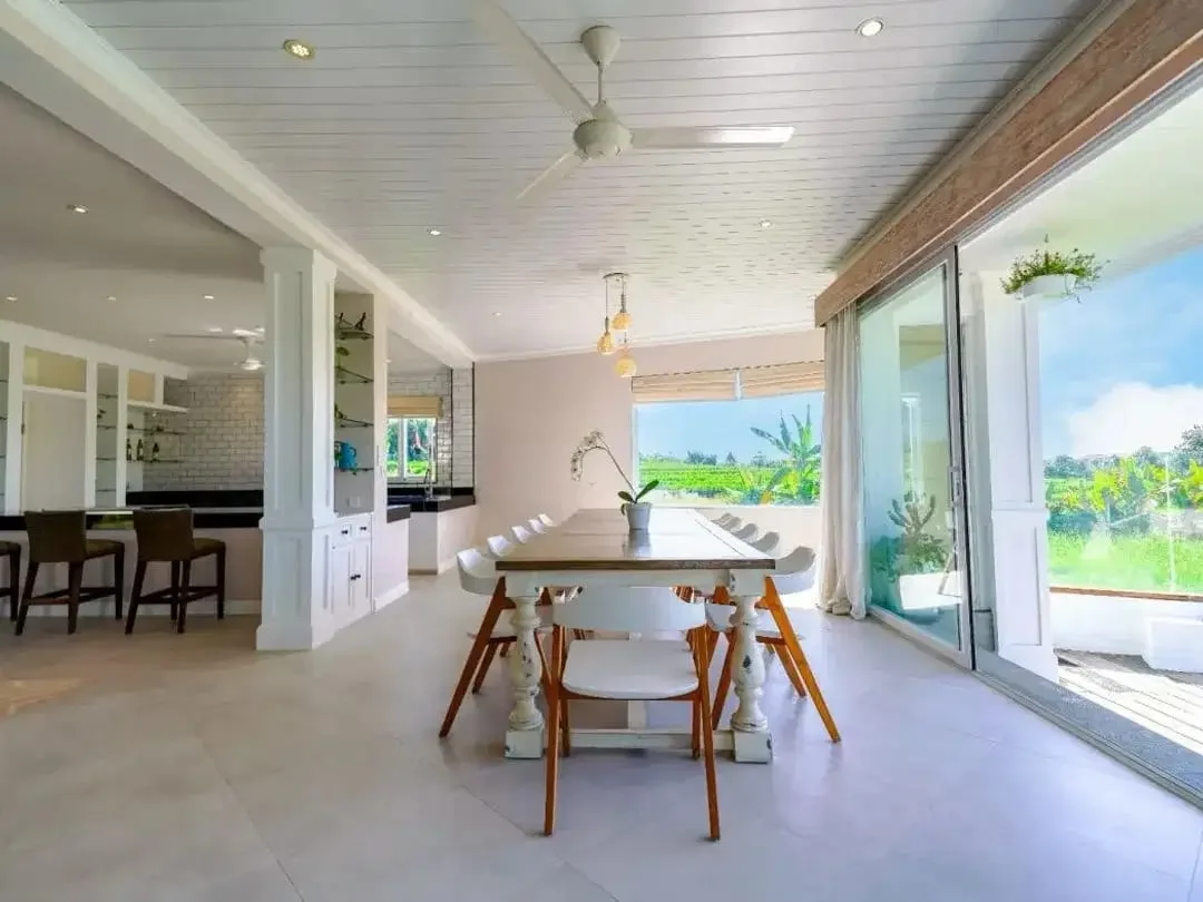 RICE PADDY VIEW ELEGENT 5 BEDROOMS VILLA IN BERAWA CANGGU - Image 3 of 8