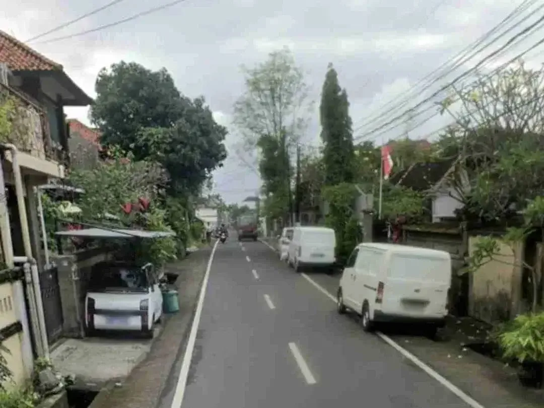 Rumah Halaman Luas Buluh Indah Gatot Subroto Barat Denpasar - Image 6 of 10