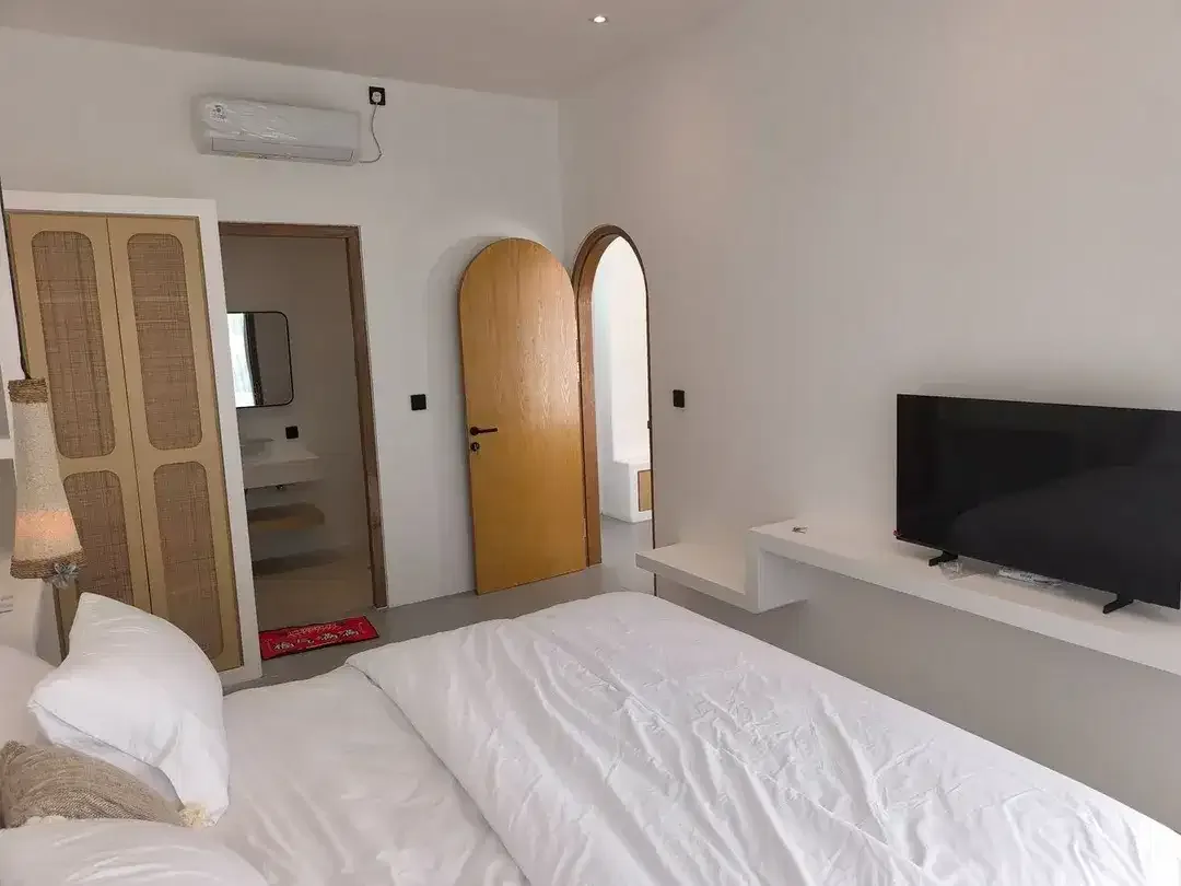 ELEGANT MODERN VILLA IN THE HEART OF ULUWATU UNGASAN - Image 6 of 10