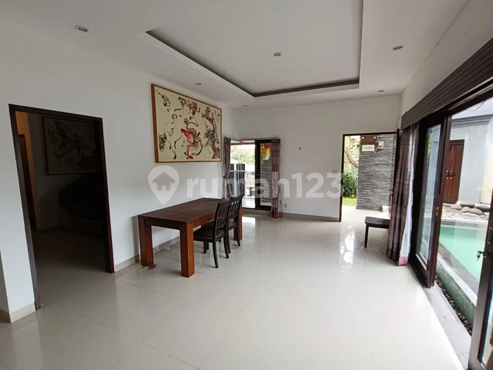 Rumah Dengan Kolam Renang di Kori Nuansa Jimbaran Dekat Bypass - Image 2 of 4