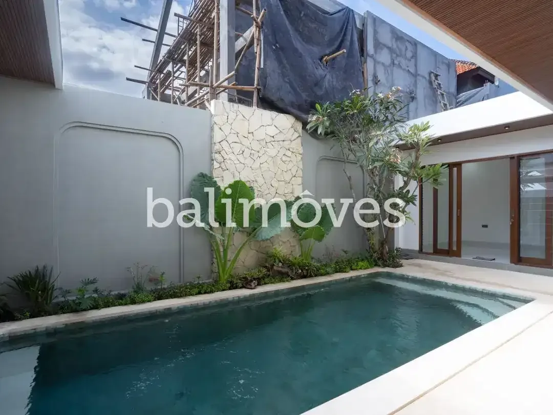 Vila Tiga Kamar Tidur yang Memukau dan Baru Saja Rampung di Sanur - Image 3 of 10