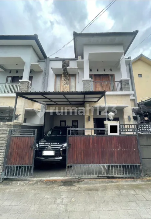Rumah Siap Huni Minimalis 2Lantai Area Dekat ke Renon - Image 1 of 4