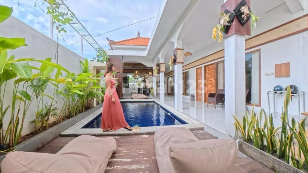 Di Jual Villa View Luar Biasa 2 Kamar di Sambangan Bali - Image 1 of 4