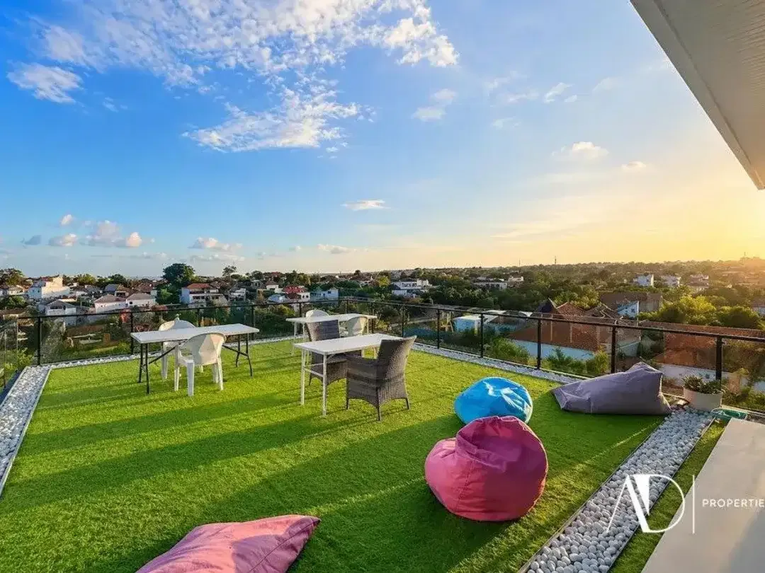 FREEHOLD | LUXURY VILLA WITH PANORAMIC OCEAN VIEWS IN UNGASAN - Image 3 of 10