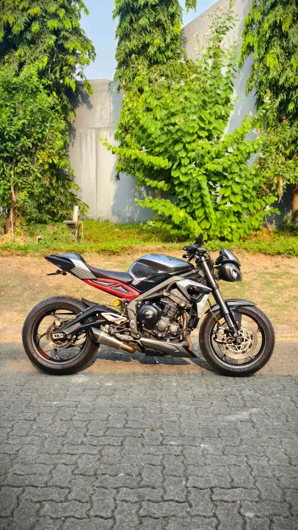 Triumph Street Triple 765RS, Rare item, Like new, No minus - Image 2 of 10