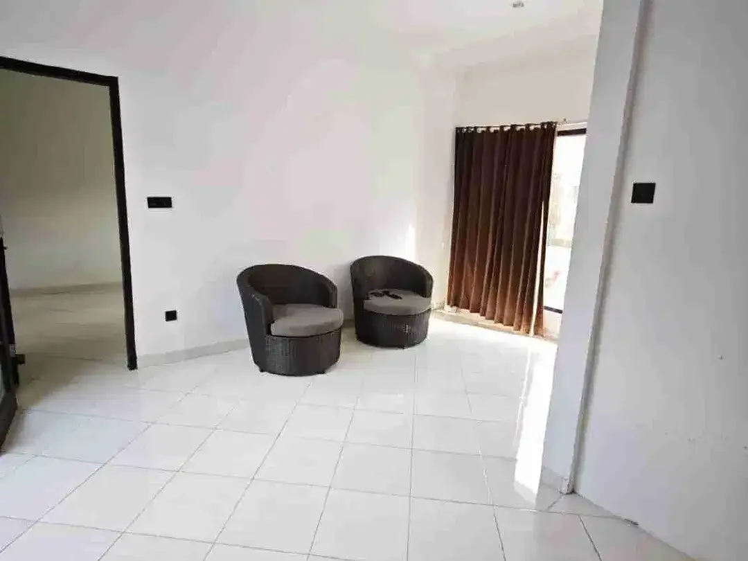 Rumah Gunung Soputan Denpasar 3 Kamar Tidur - Image 2 of 10