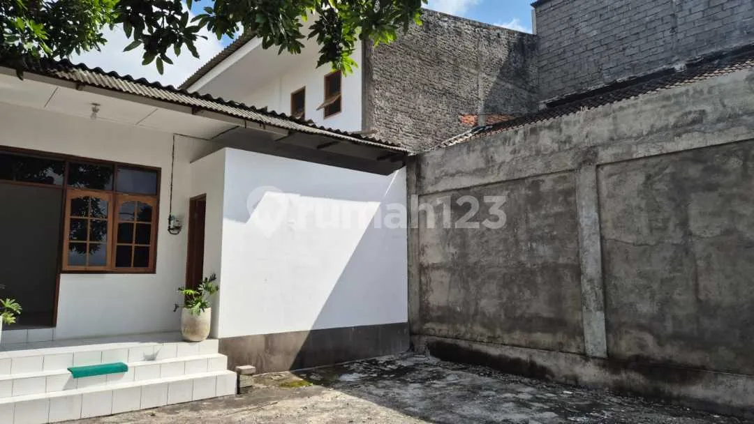 Ruko Bonus Tanah Siap Huni di Area Denpasar Barat - Image 2 of 4