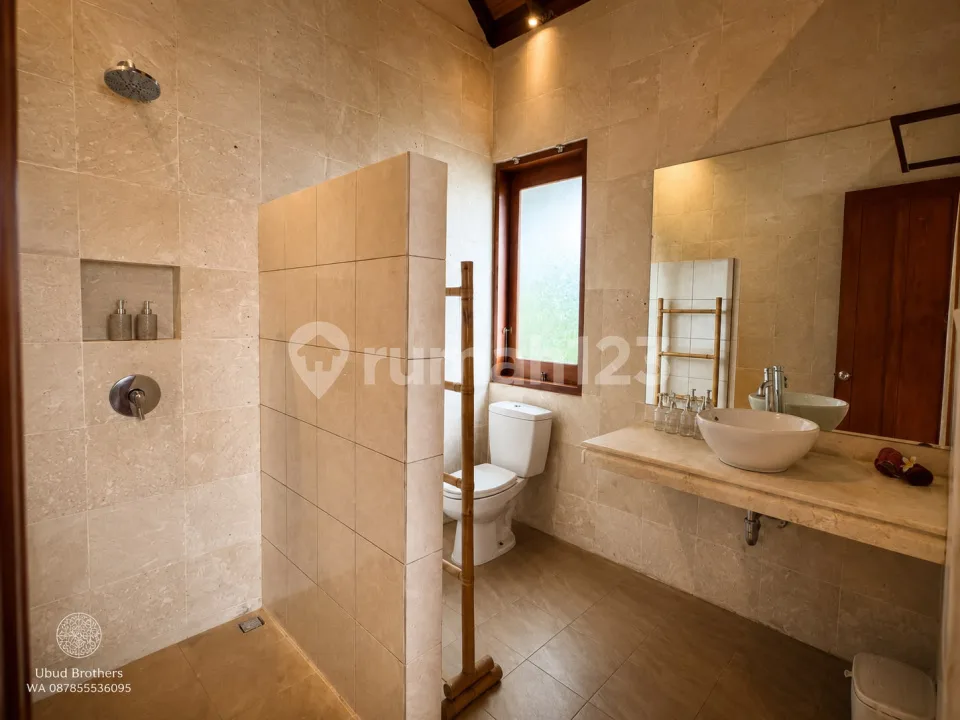 Dijual Villa 2 Lantai View Sawah - Ubud, Gianyar Area Strategis - Image 2 of 4