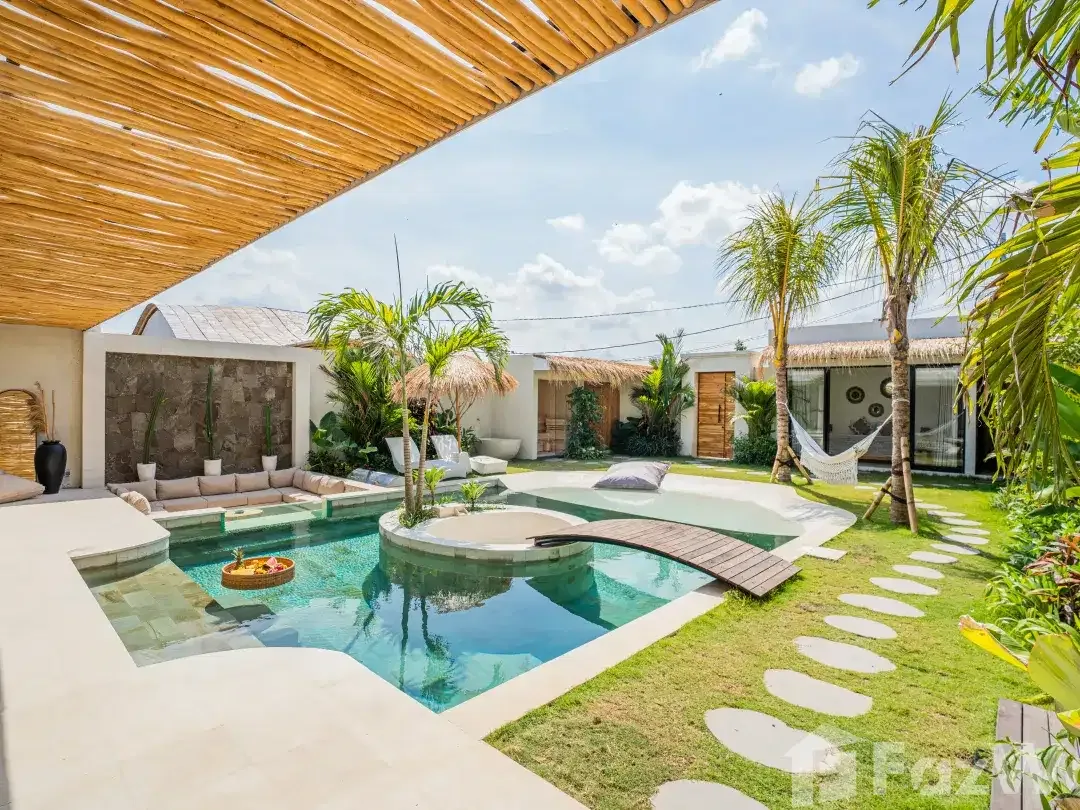 4 Bedroom Villa for sale in Kerobokan, Bali - Image 3 of 5