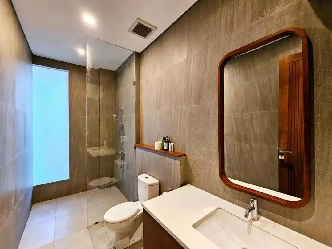 Rental - Fully Furnished Villa with Pool and Garden in Batu Mejan, Canggu, Bali - Image 10 of 10