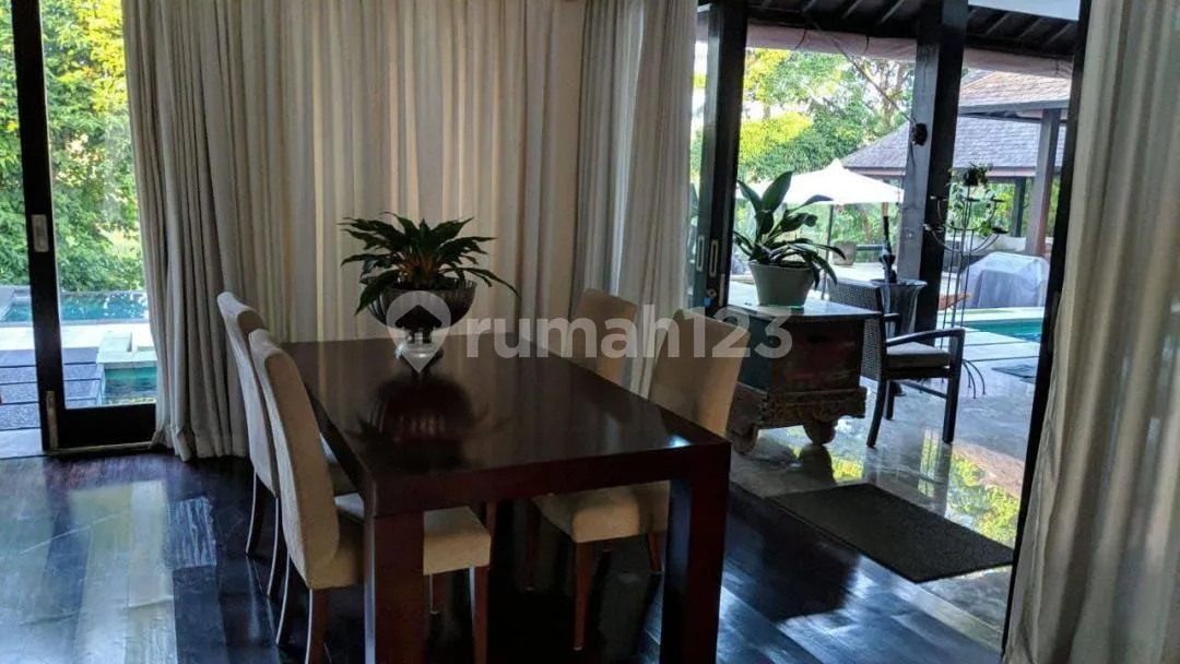 Villa Mewah Luas Furnished With Pool View Sungai dan Sawah, Ubud - Image 2 of 4