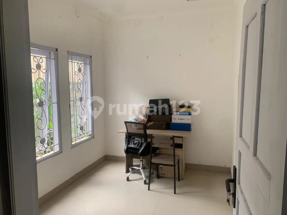Rumah 2 Lantai di Pemogan Hanya 10 Menit ke Tol Bali Mandara - Image 3 of 4