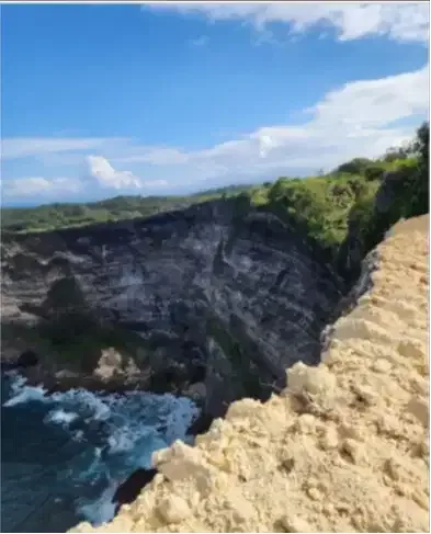 Land Near Sea Cliff Of Nusa Penida Beach - Image 5 of 10