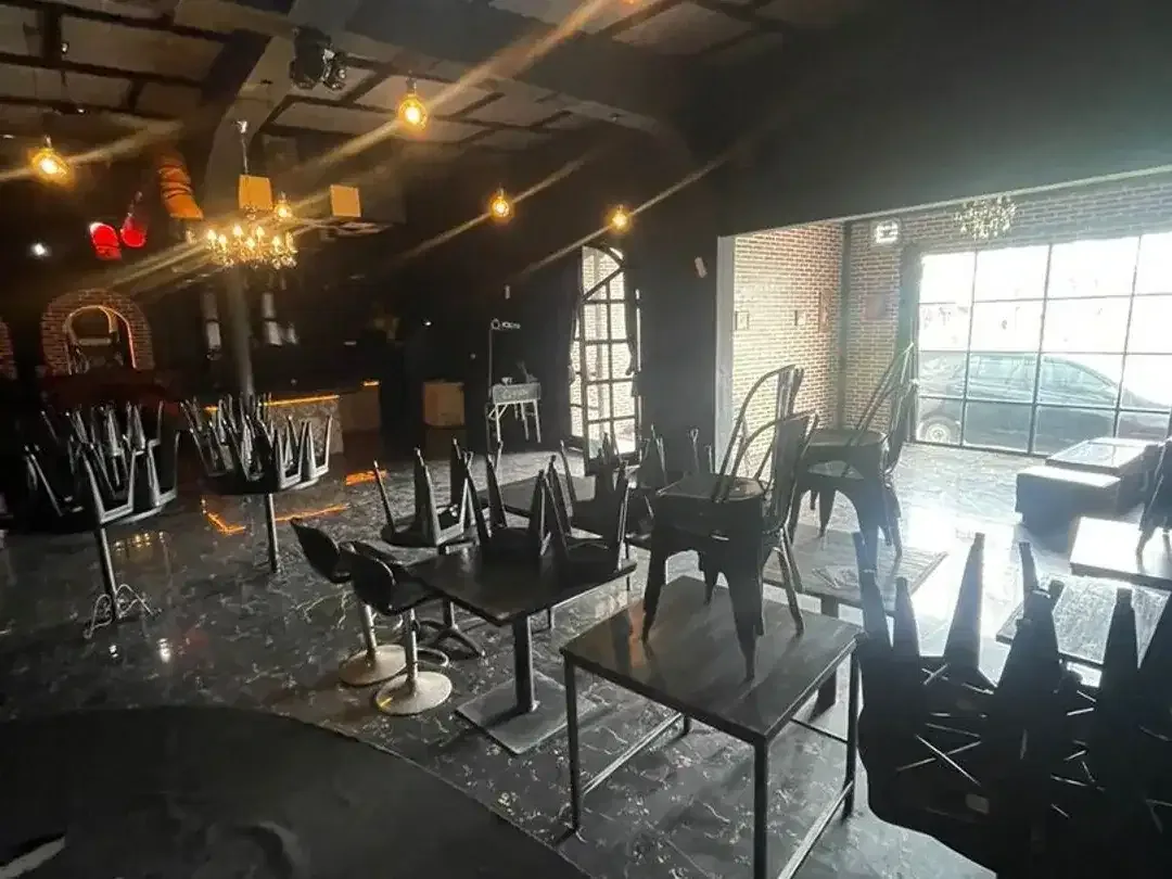 Ex Bar Siap Pakai untuk Usaha Disewakan, di Kerobokan - Image 3 of 5