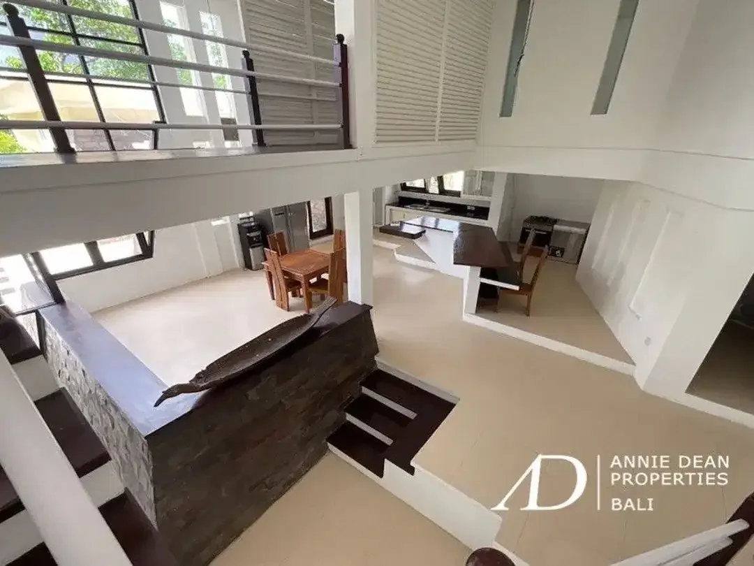 REEHOLD | PRIVATE TROPICAL ESTATE WITH RICE FIELD VIEWS - PERERENAN - Image 5 of 10