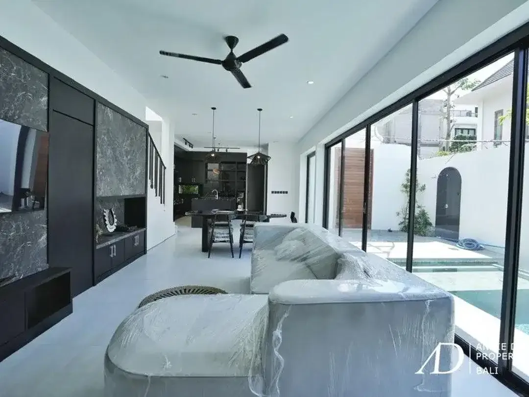 FREEHOLD | BRAND-NEW 3-BEDROOM VILLA IN CANGGU - TUMBAK BAYUH - Image 9 of 10