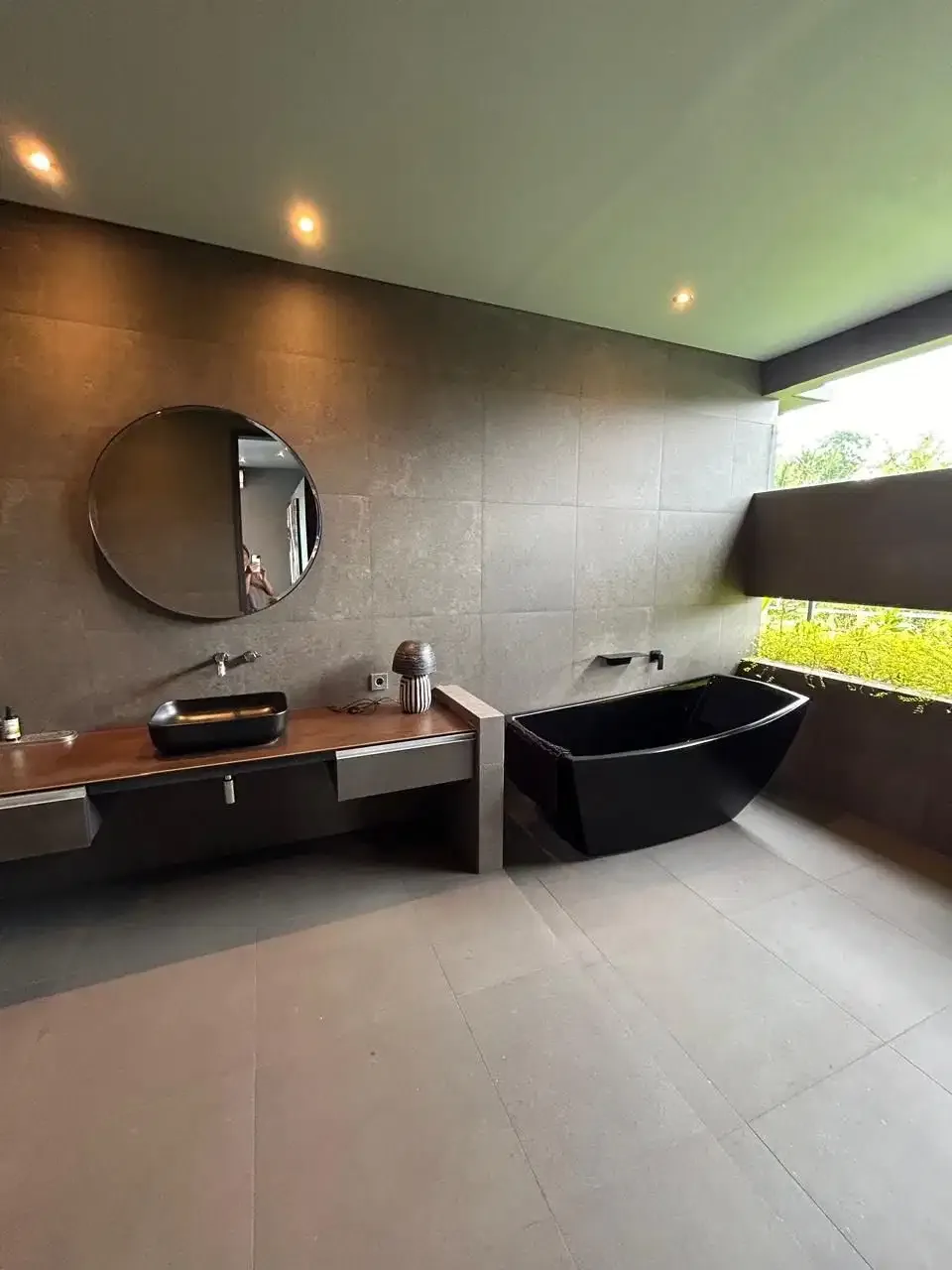JUAL VILLA MEWAH MODERN DI UBUD FULLY FURNISHED - Image 9 of 10