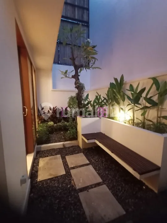 Sewa Rumah Full Furnished Renon Denpasar LT 125 M2 - Image 3 of 4