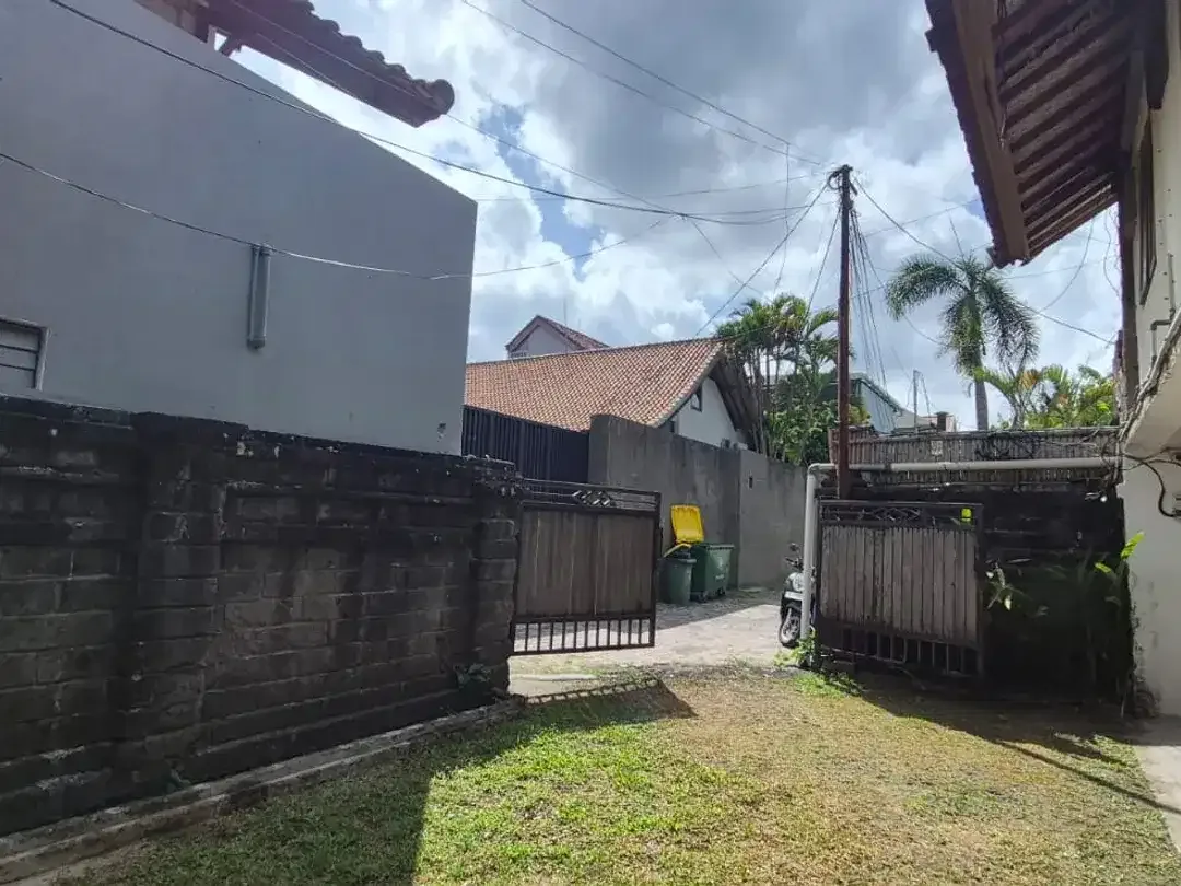 Freehold - Authentic Bali Architecture Villa in Umalas - Spacious Property with Pool, Bali - Image 9 of 10
