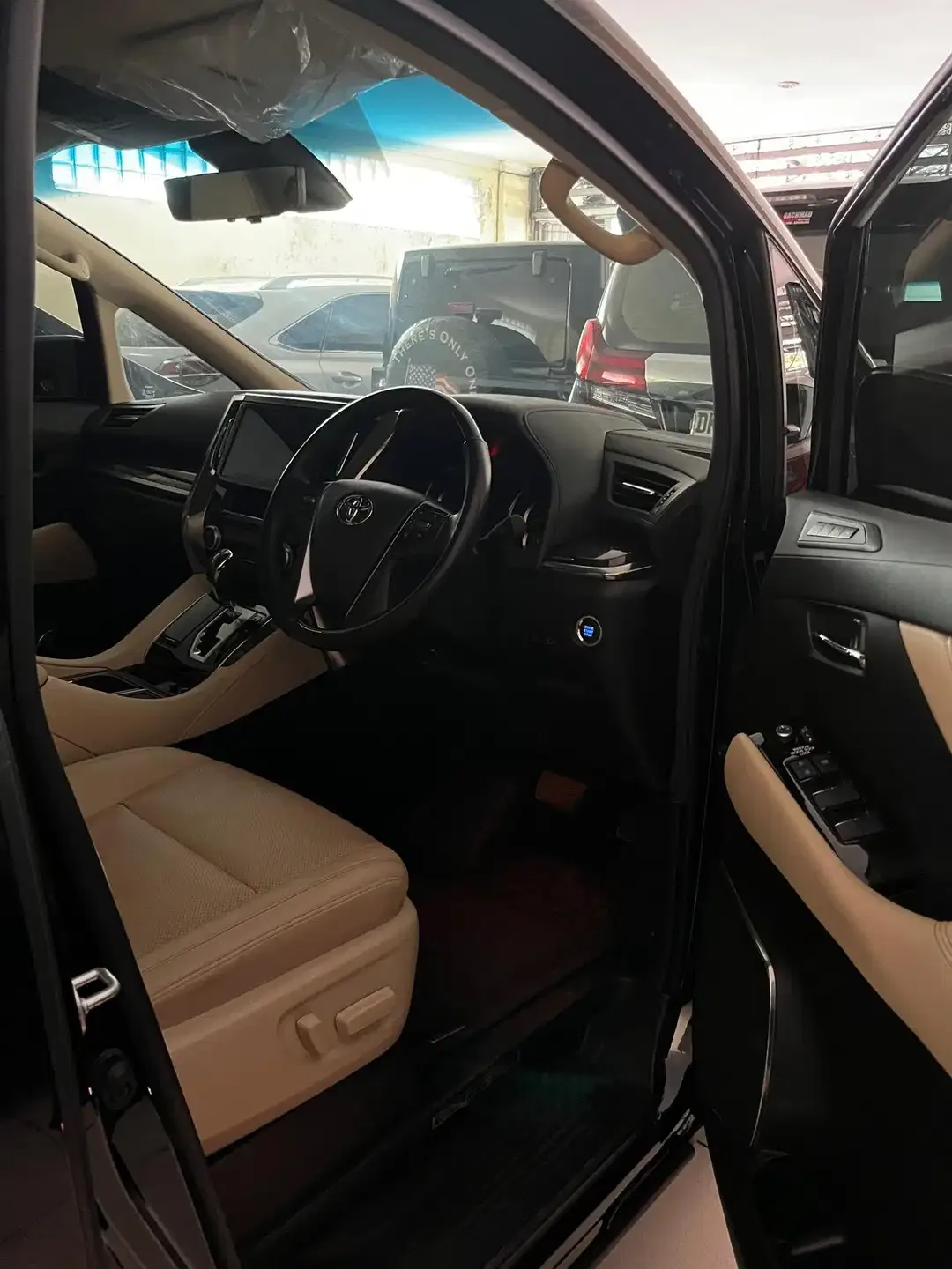 Toyota Alphard G (TSS) 2021 A/T 2.5 - Image 6 of 10