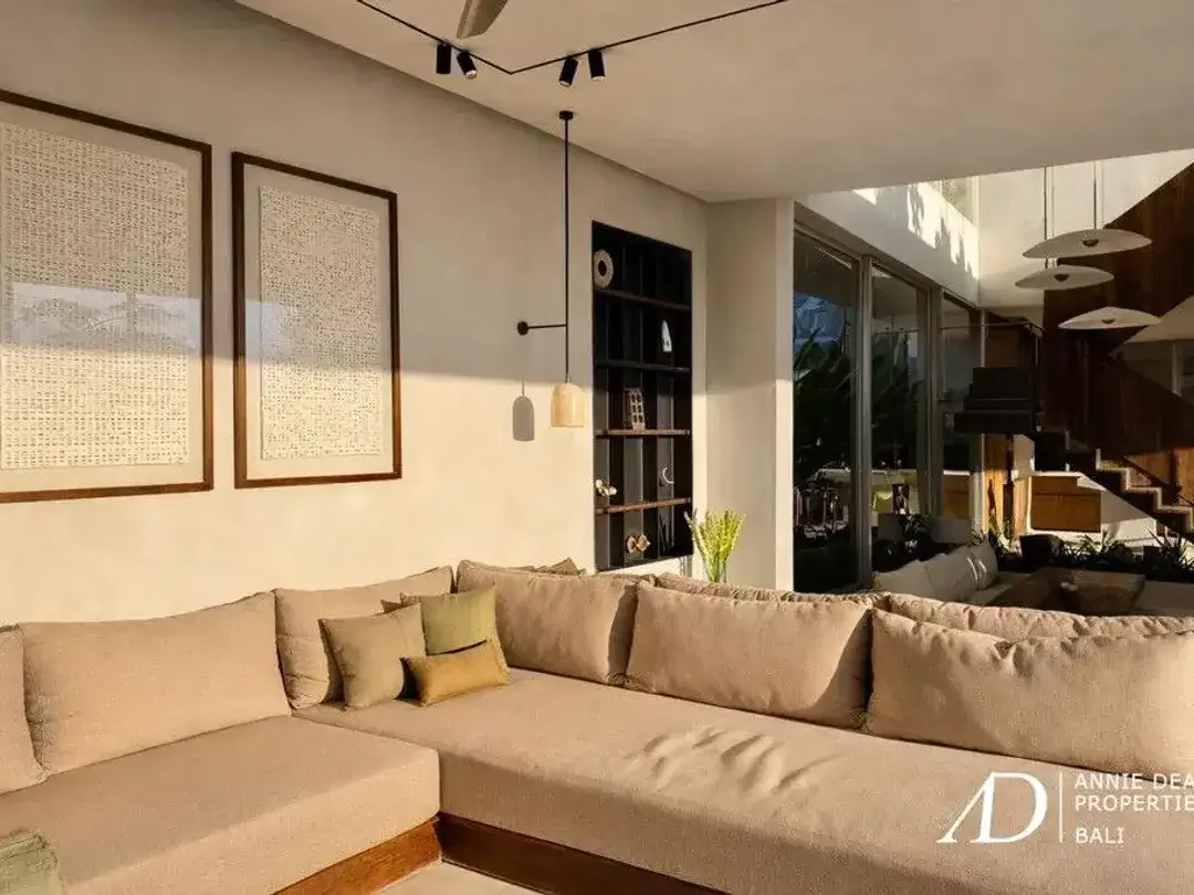 LEASEHOLD | MINIMALIST TROPICAL BRUTALIST VILLA WITH RICE FIELD VIEWS IN BUDUK, CANGGU - Image 8 of 10