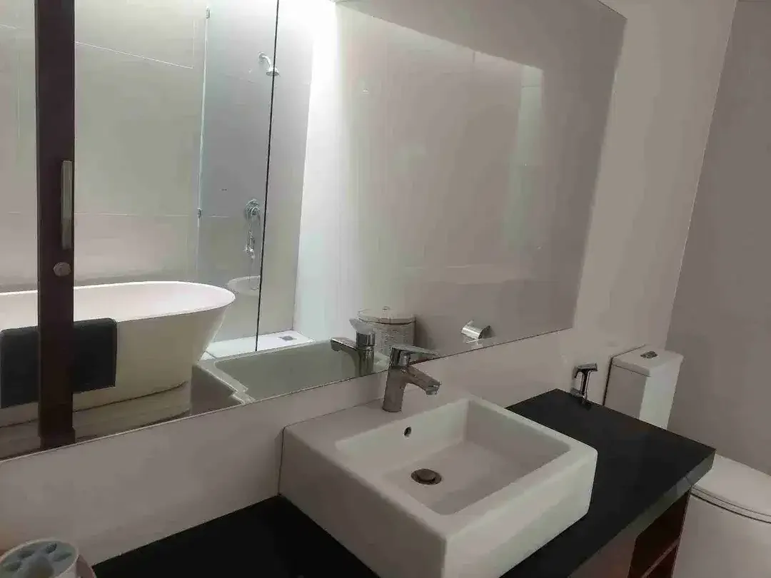 dijual villa lantai 2 view saqah lokasi brawa canggu - Image 8 of 9