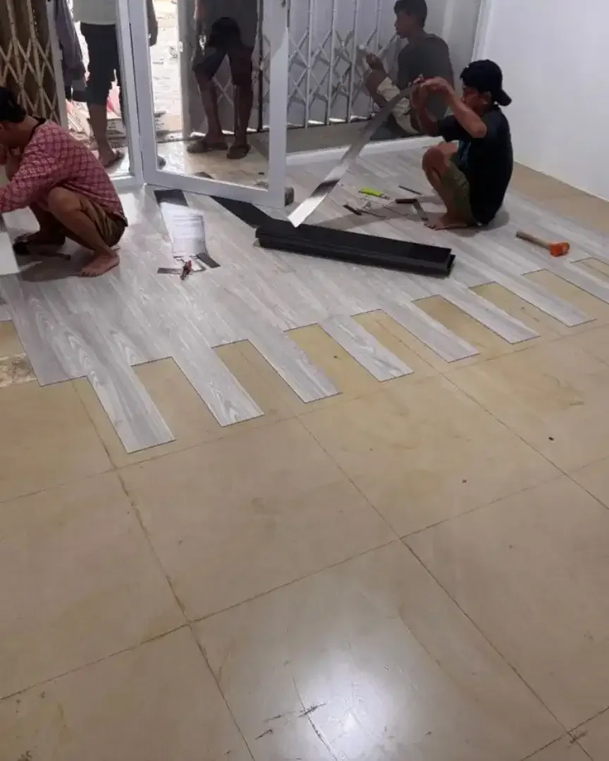 Jasa pasang vinyl lantai - Image 1 of 4