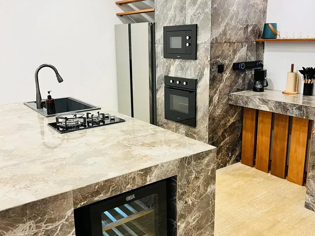 Vila luas dengan 5 kamar tidur di kawasan Balangan, Jimbaran! - Image 7 of 10