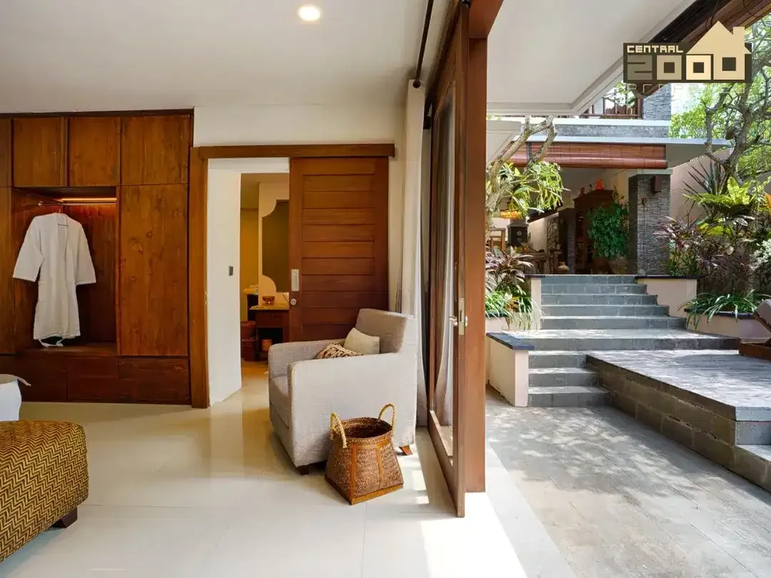 Tropical 3 Bedroom Villa in Nyanyi Beach Area - Image 7 of 10