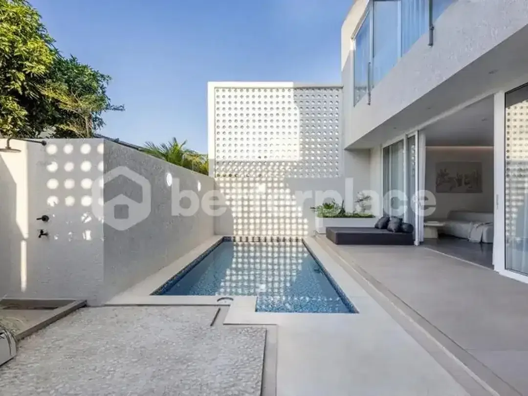 Rare Leasehold 2-Bed Villa Opportunity in Jimbaran Bali Featuring Contemporary Design, Strategic Location, and Lucrative Rental Possibilities - Image 4 of 10
