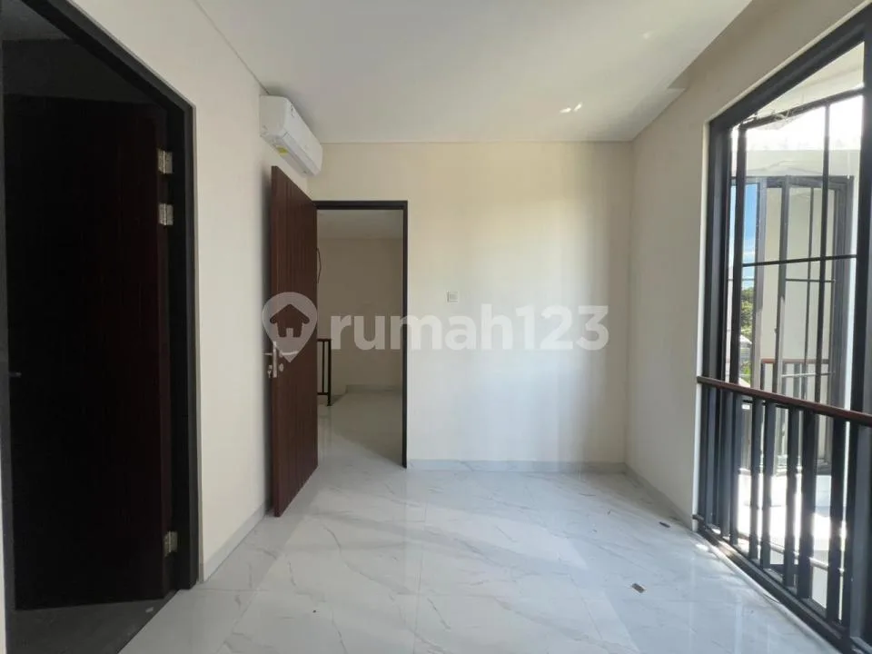 Modern House For Sale In South Denpasar Private Cluster In South Denpasar With Strategic Location And One Gate System - Image 3 of 4